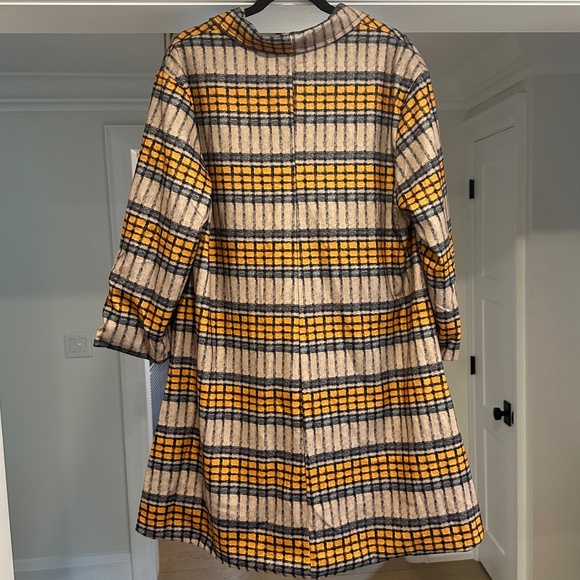 Printed Spread Collar Subway Tile Plaid Cut-Away Coat - Size L/XL - Picture 9 of 11